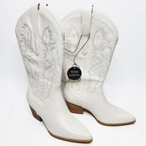 ARULA Shoes - NWT Arula Amaya White Faux Leather Tall Knee High Wide Calf Cowboy Western Boots
